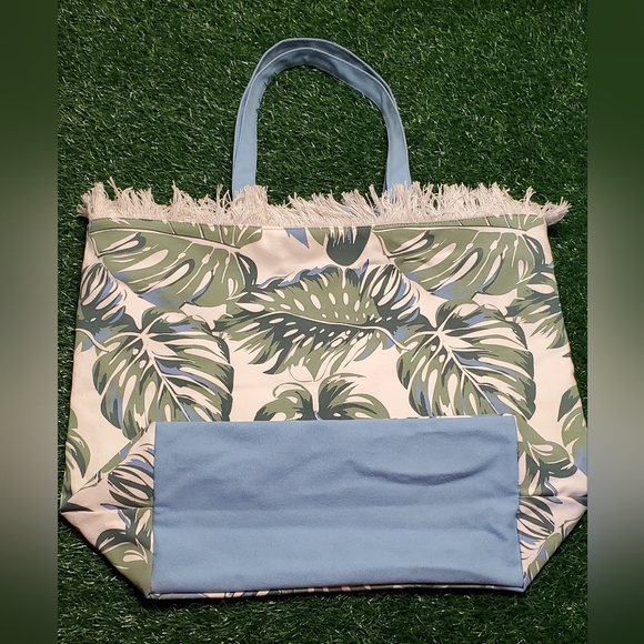 Shiraleah Chicago Tropical Leaf  Print Large Beach Tote Bag Fringe Trim Detail - Picture 2 of 6